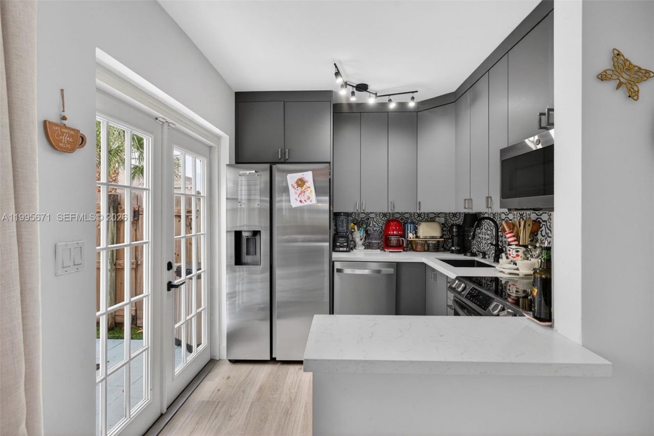 4525 NE 21st Ave, Unit 1, Fort Lauderdale, FL 33308 Photo