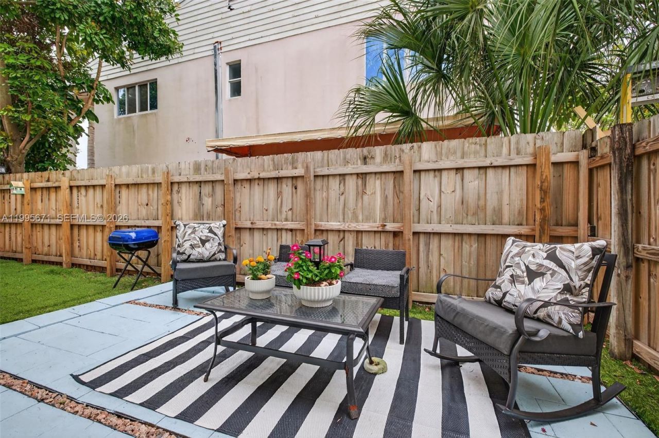 4525 NE 21st Ave, Unit 1, Fort Lauderdale, FL 33308 Photo