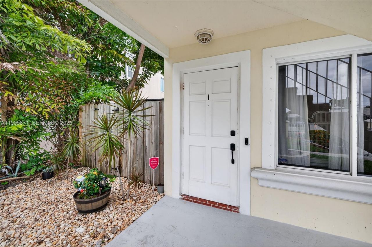 4525 NE 21st Ave, Unit 1, Fort Lauderdale, FL 33308 Photo