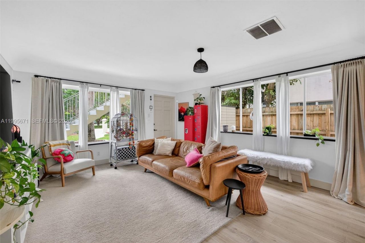 4525 NE 21st Ave, Unit 1, Fort Lauderdale, FL 33308 Photo