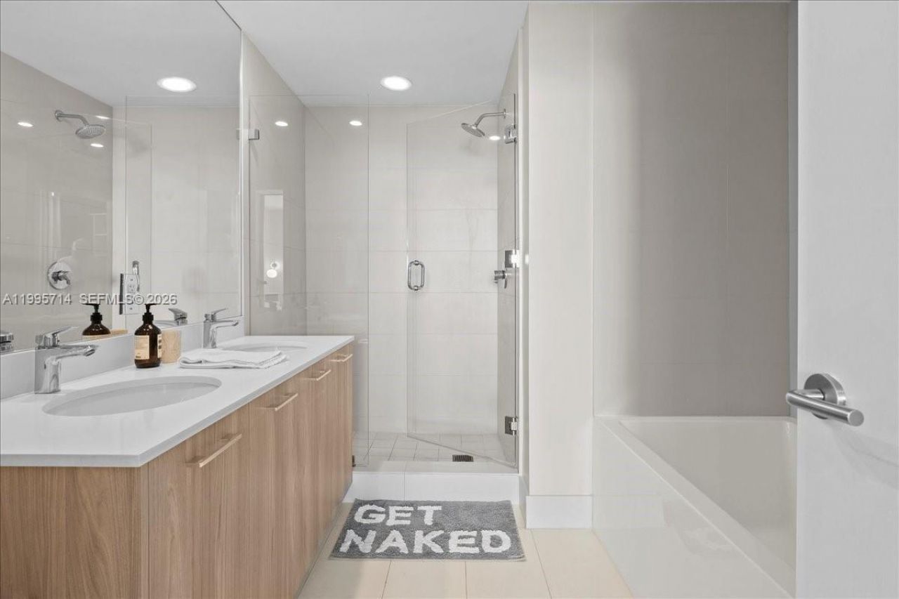 501 NE 31st St, Unit 1201, Miami, FL 33137 Photo