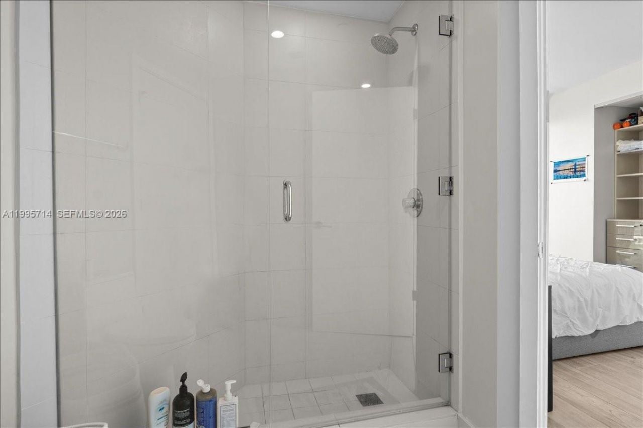 501 NE 31st St, Unit 1201, Miami, FL 33137 Photo