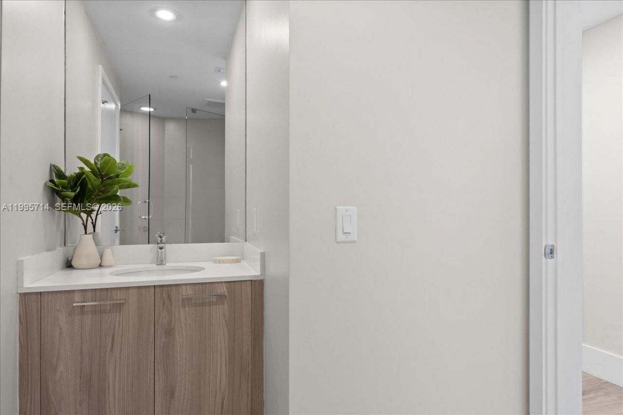 501 NE 31st St, Unit 1201, Miami, FL 33137 Photo