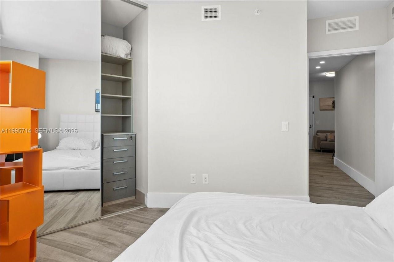 501 NE 31st St, Unit 1201, Miami, FL 33137 Photo