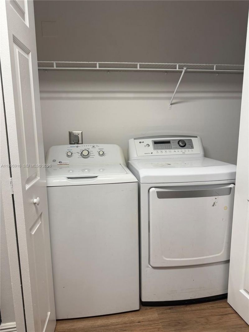 6276 NW 186th St , Unit 207, Hialeah, FL 33015 Photo