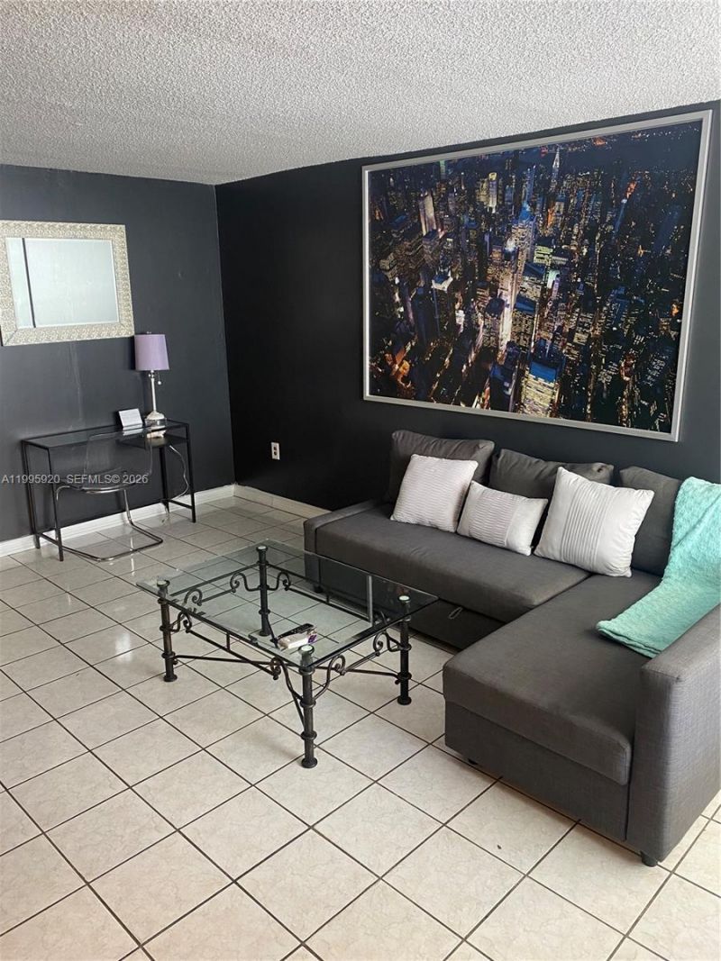 1732 Meridian Ave, Unit 504, Miami Beach, FL 33139 Photo
