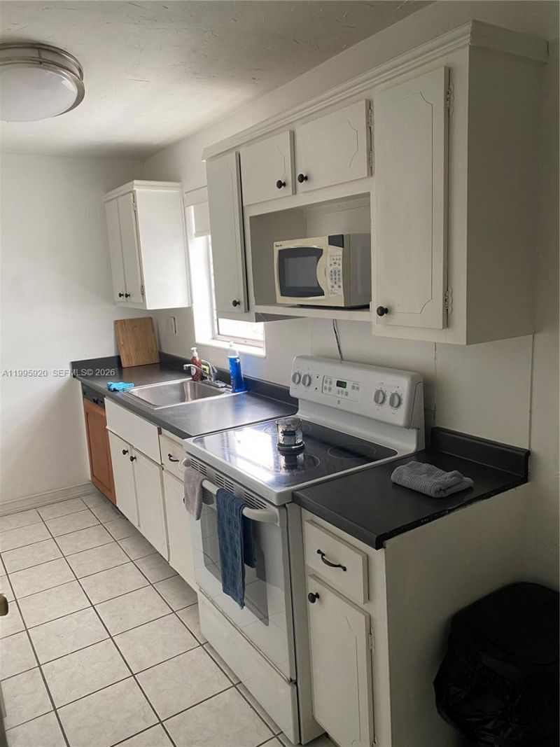 1732 Meridian Ave, Unit 504, Miami Beach, FL 33139 Photo