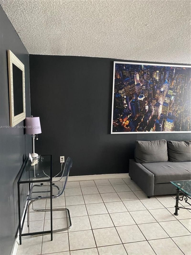 1732 Meridian Ave, Unit 504, Miami Beach, FL 33139 Photo