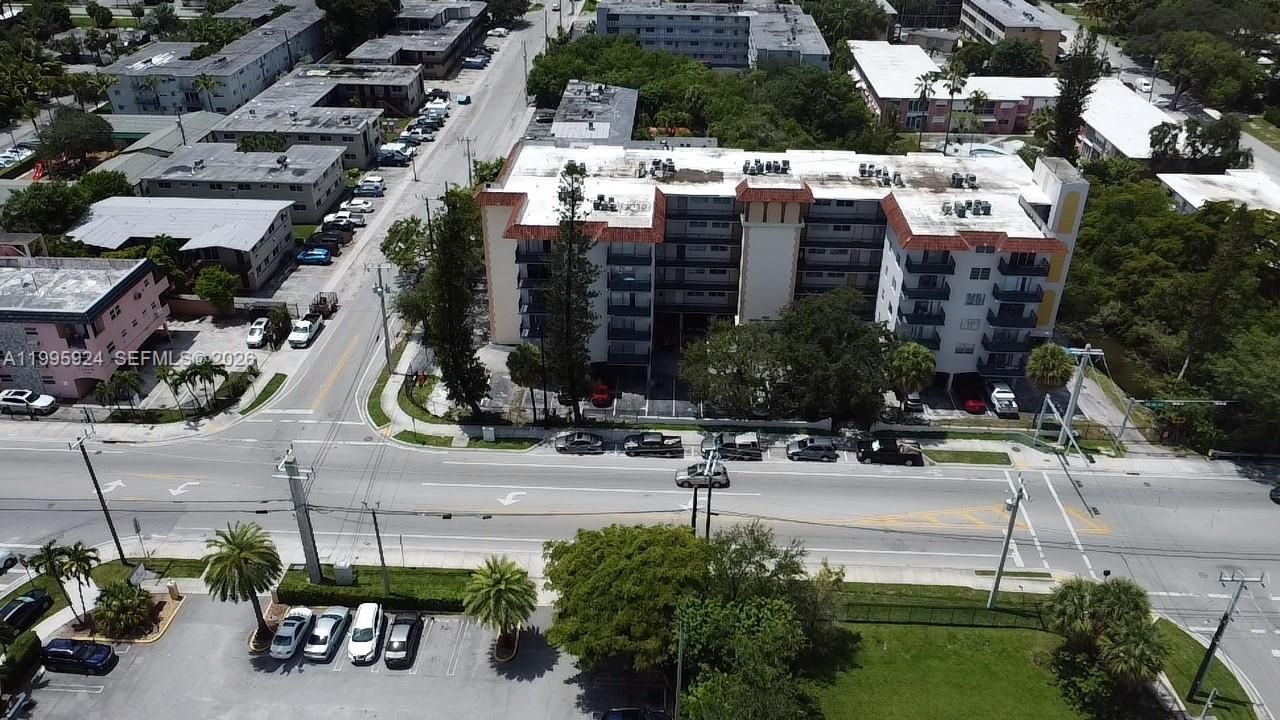 12590 NE 16th Ave , Unit 608, North Miami, FL 33161 Photo