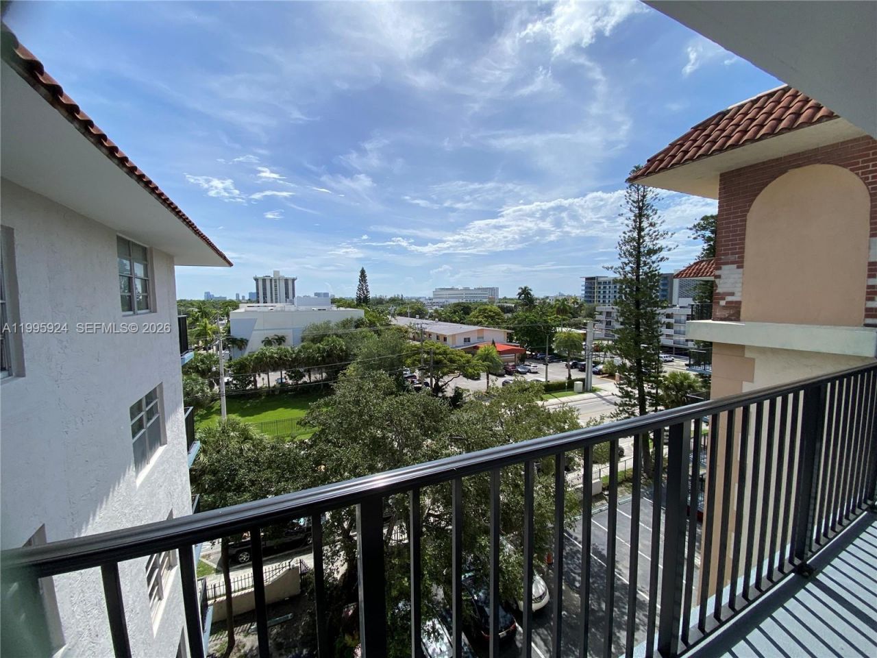 12590 NE 16th Ave , Unit 608, North Miami, FL 33161 Photo