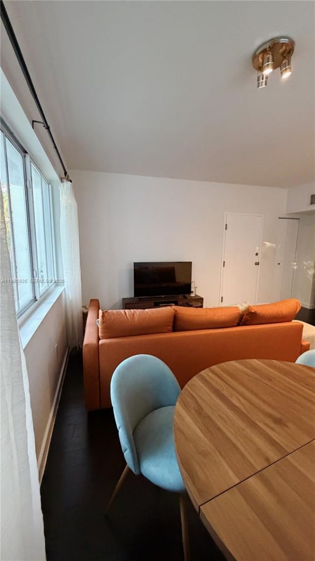 551 Michigan Ave, Unit 221, Miami Beach, FL 33139 Photo