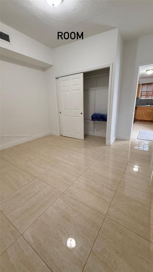2250 NW 103rd St, Unit B, Miami, FL 33147 Photo
