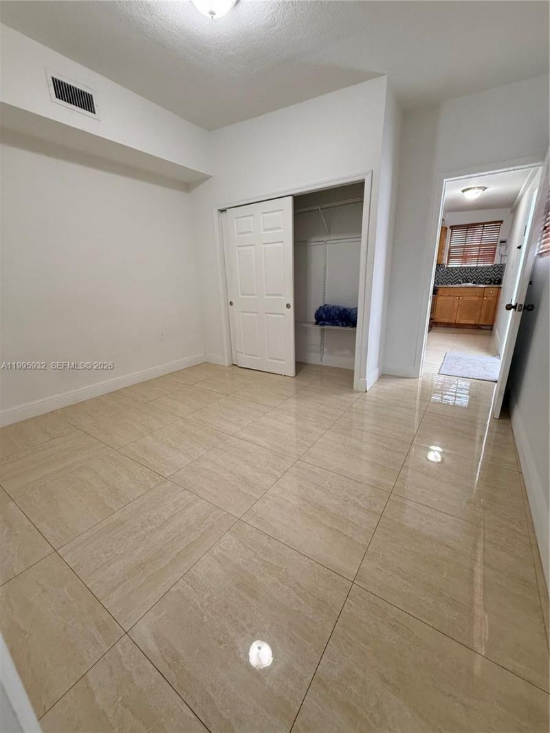 2250 NW 103rd St, Unit B, Miami, FL 33147 Photo