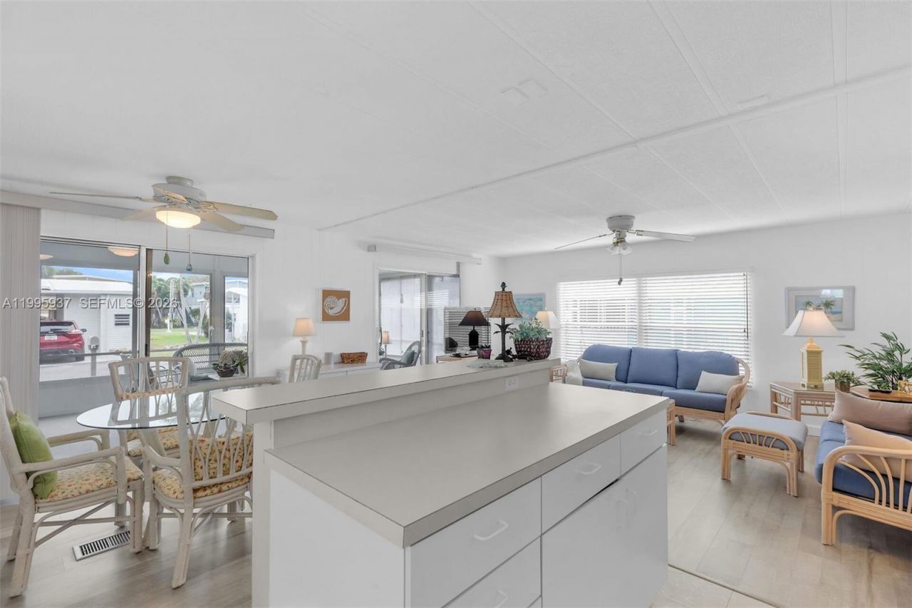 812 S Silver Cir, Key Largo, FL 33037 Photo