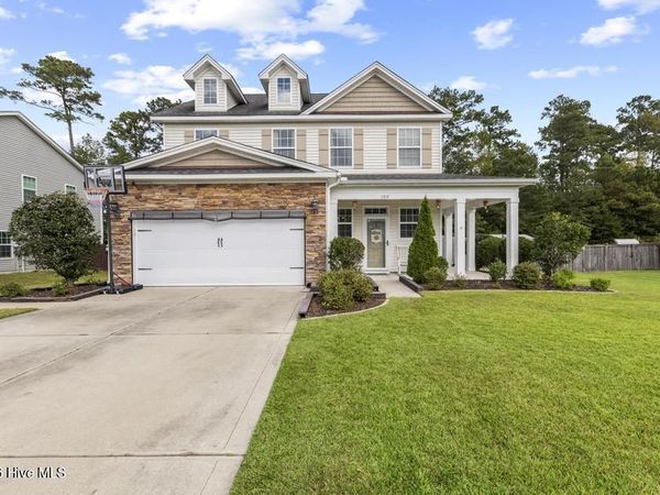 106 Mullholland Place, Jacksonville, NC 28540