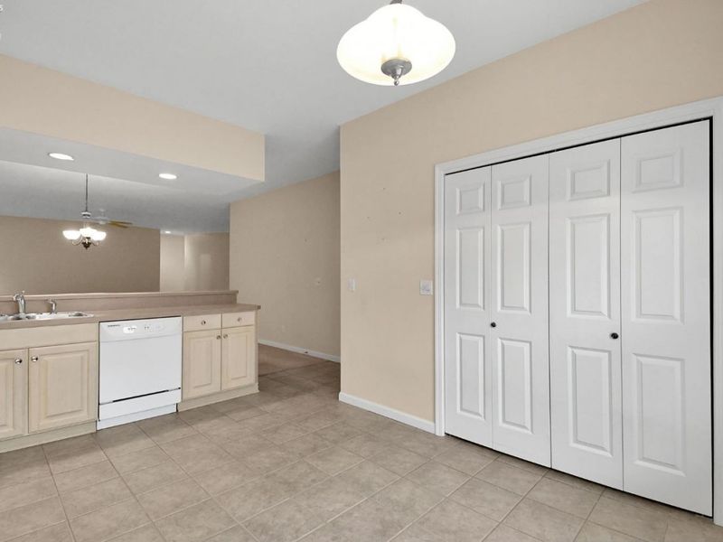 102 Roth Court, Bellevue, OH 44811 Photo 10