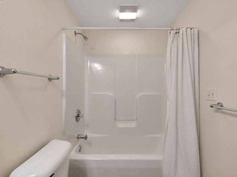 102 Roth Court, Bellevue, OH 44811 Photo 14