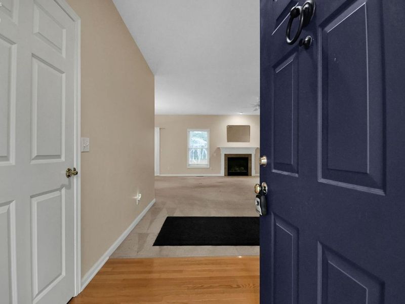 102 Roth Court, Bellevue, OH 44811 Photo 2