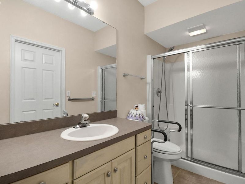 102 Roth Court, Bellevue, OH 44811 Photo 22