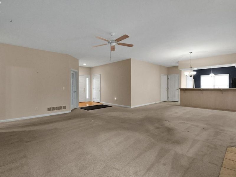 102 Roth Court, Bellevue, OH 44811 Photo 5