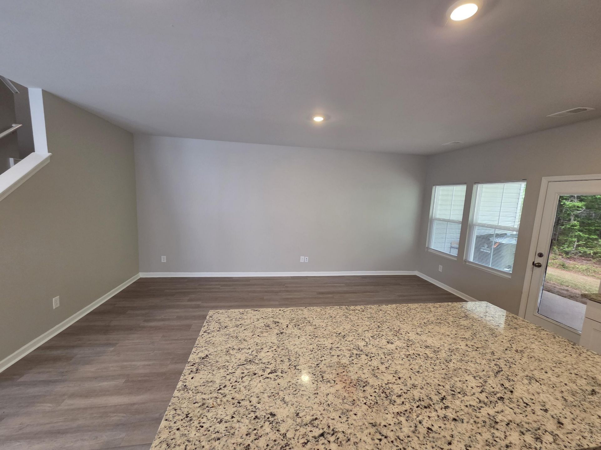 8034 Reagan Way Photo 6