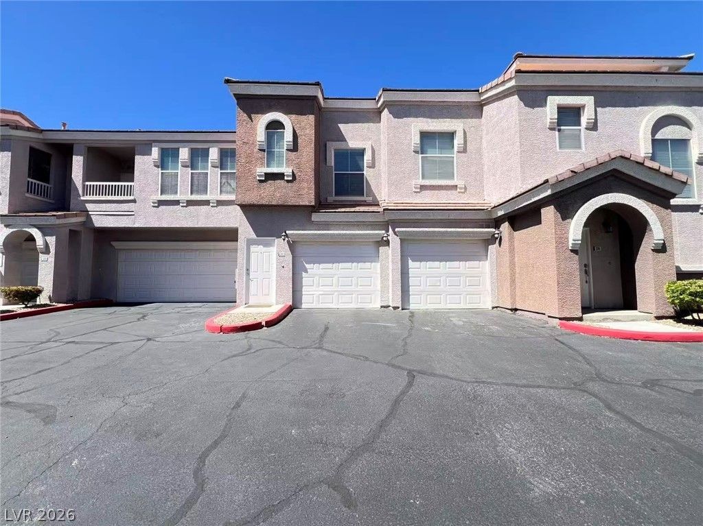 9975 Peace Way, Unit 2015, Las Vegas, NV 89147 Main Photo