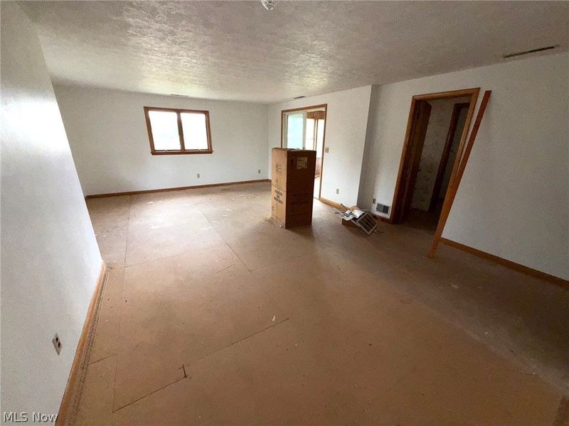 814 North Road NE, Warren, OH 44483 Photo 20