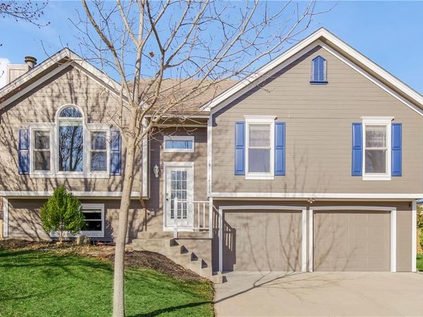 14114 Lora Street, Smithville, MO 64089