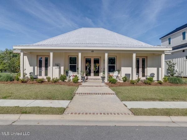 122 Seaside Oaks Drive, Pass Christian, MS 39571
