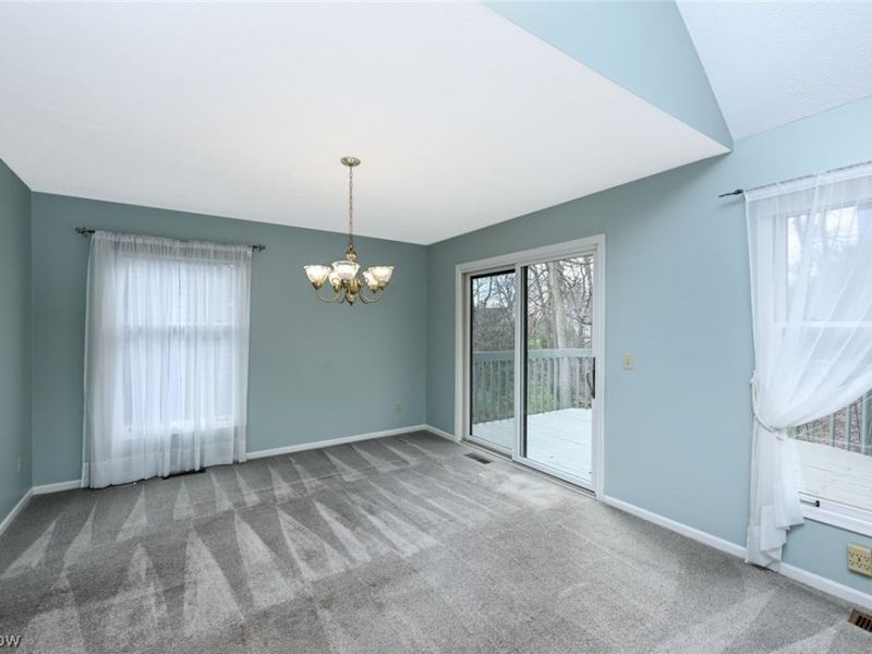 9096 Woodcrest Drive , Brecksville, OH 44141 Photo 16