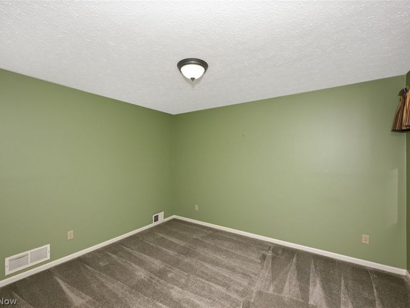 9096 Woodcrest Drive , Brecksville, OH 44141 Photo 29