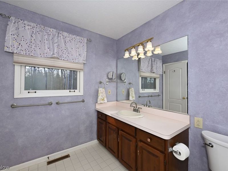 9096 Woodcrest Drive , Brecksville, OH 44141 Photo 33