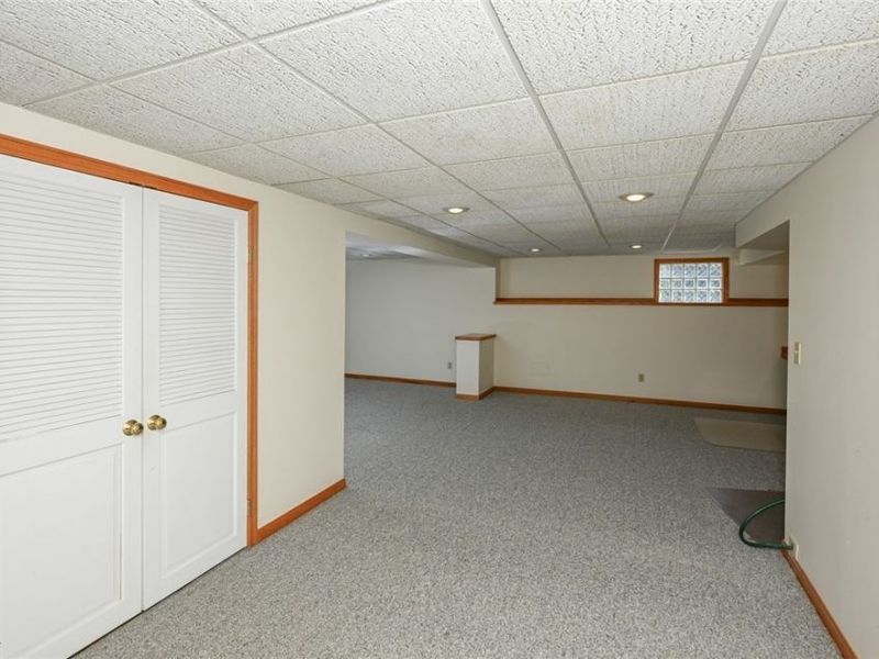 9096 Woodcrest Drive , Brecksville, OH 44141 Photo 37