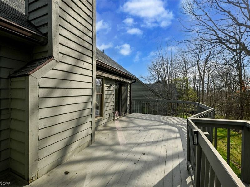 9096 Woodcrest Drive , Brecksville, OH 44141 Photo 7