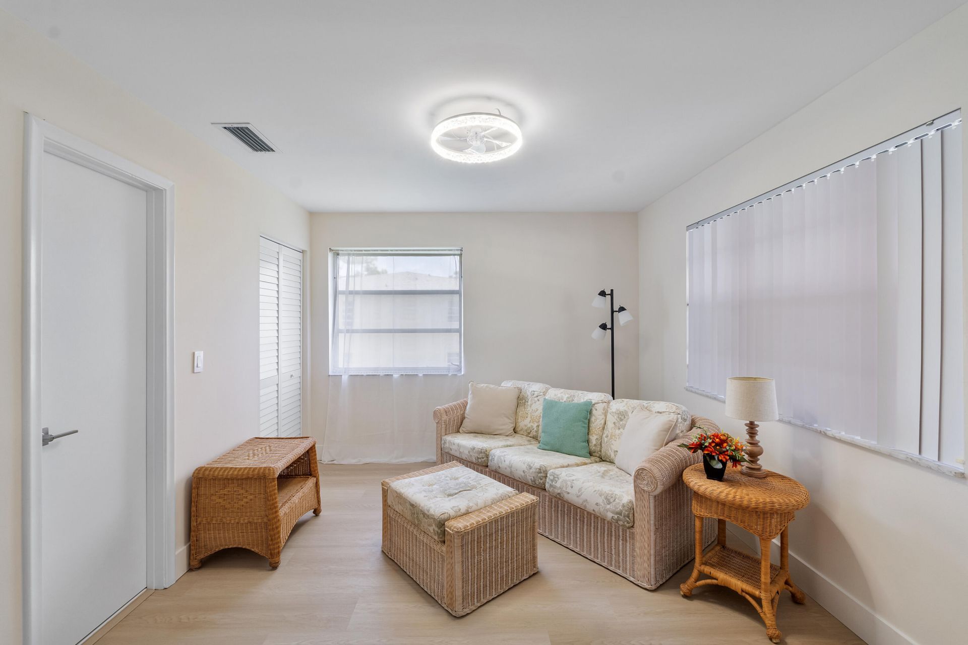 1030 Citrus Way, Unit 204, Delray Beach, FL 33445 Photo