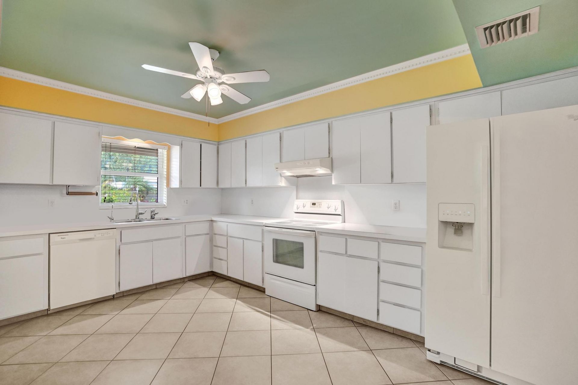 6207 Jacaranda Circle, Tamarac, FL 33319 Photo