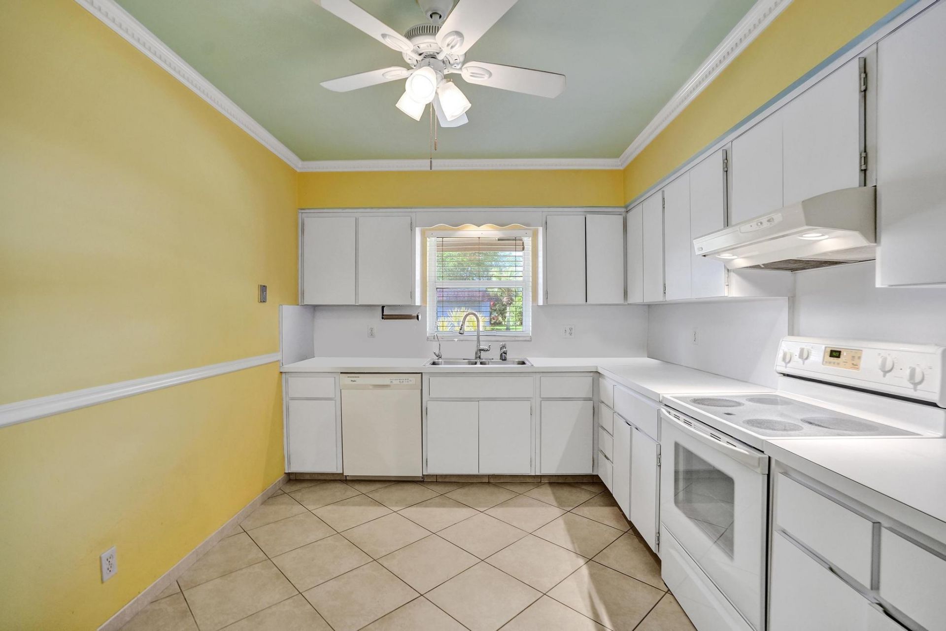 6207 Jacaranda Circle, Tamarac, FL 33319 Photo