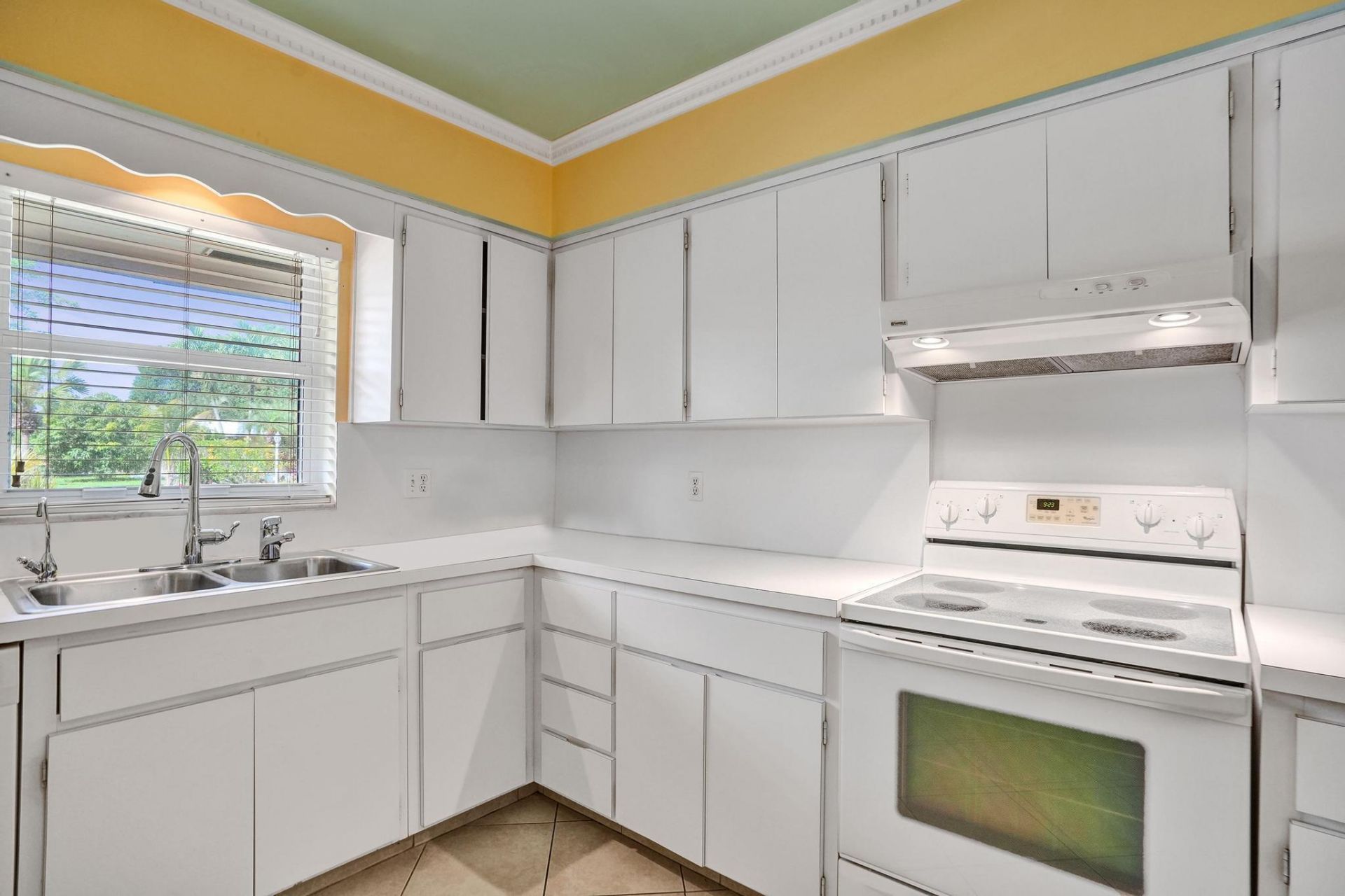 6207 Jacaranda Circle, Tamarac, FL 33319 Photo