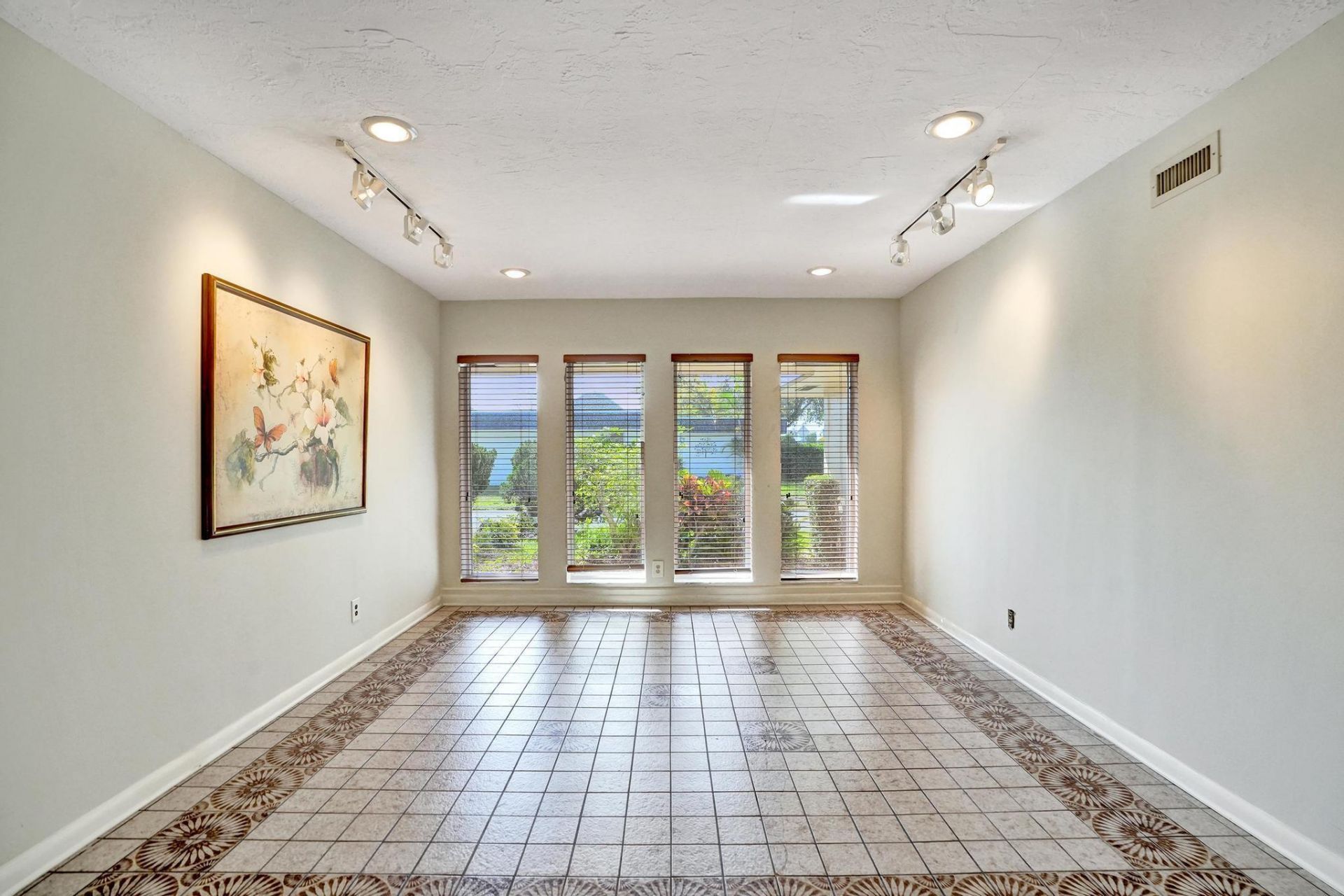 6207 Jacaranda Circle, Tamarac, FL 33319 Photo