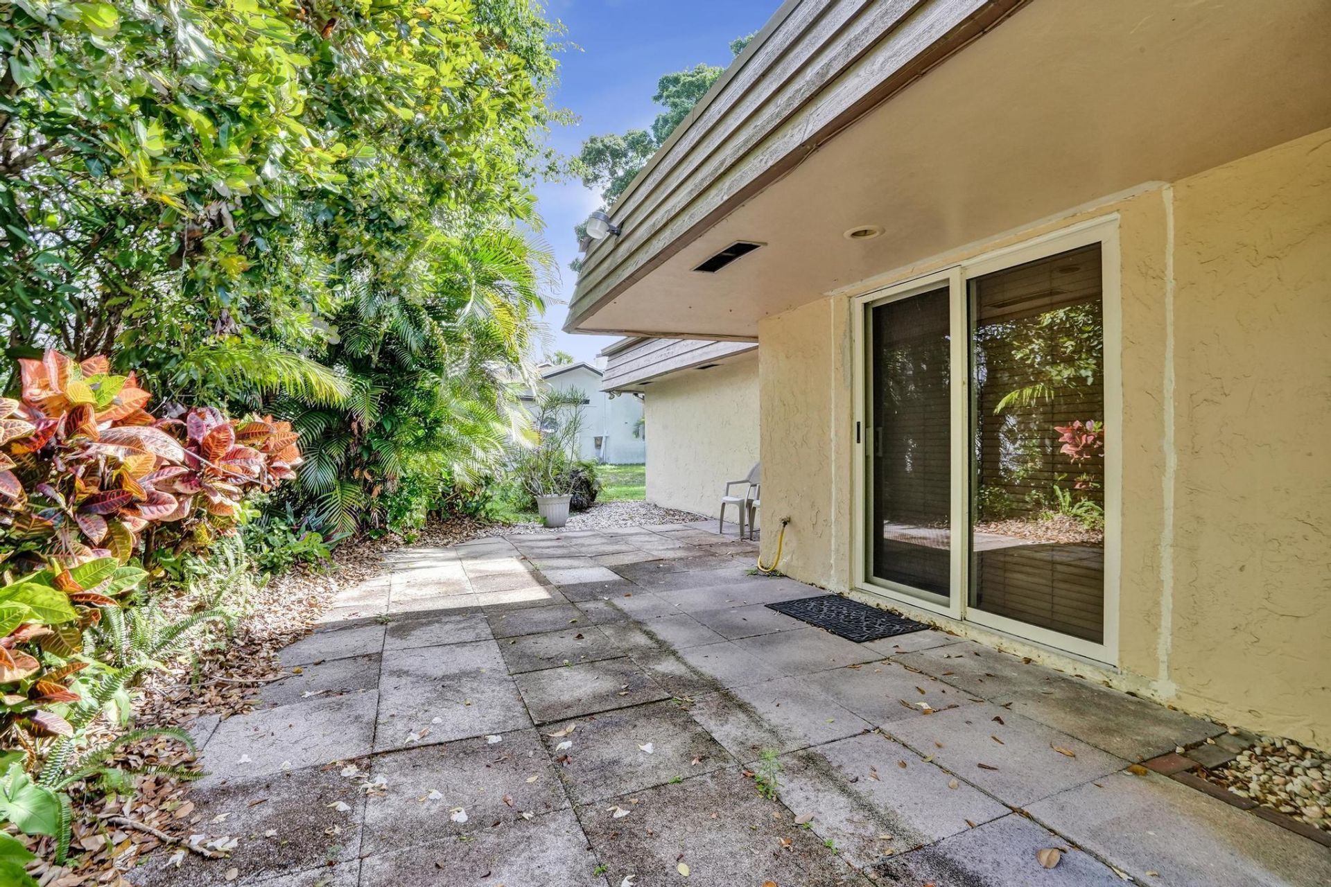 6207 Jacaranda Circle, Tamarac, FL 33319 Photo