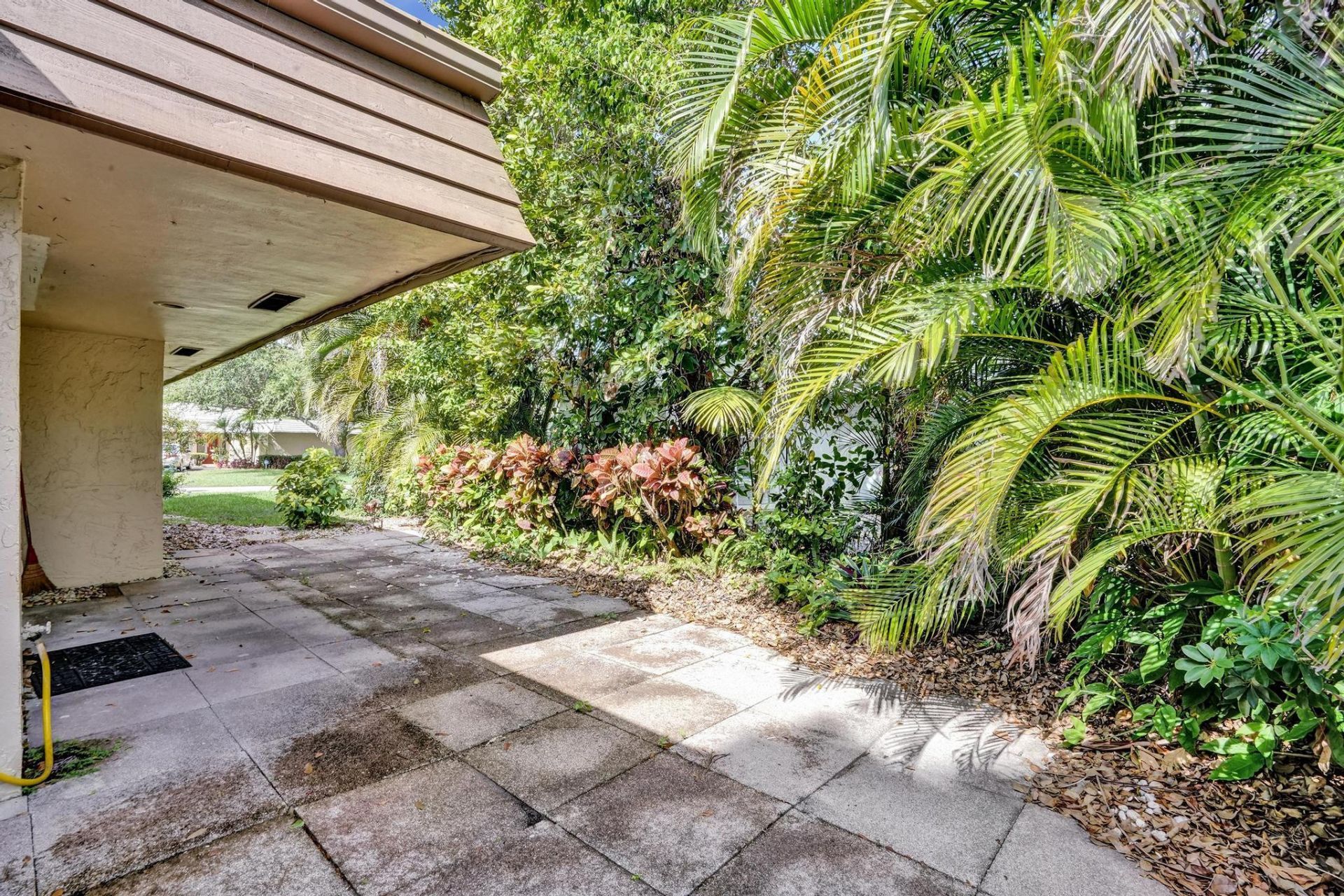 6207 Jacaranda Circle, Tamarac, FL 33319 Photo