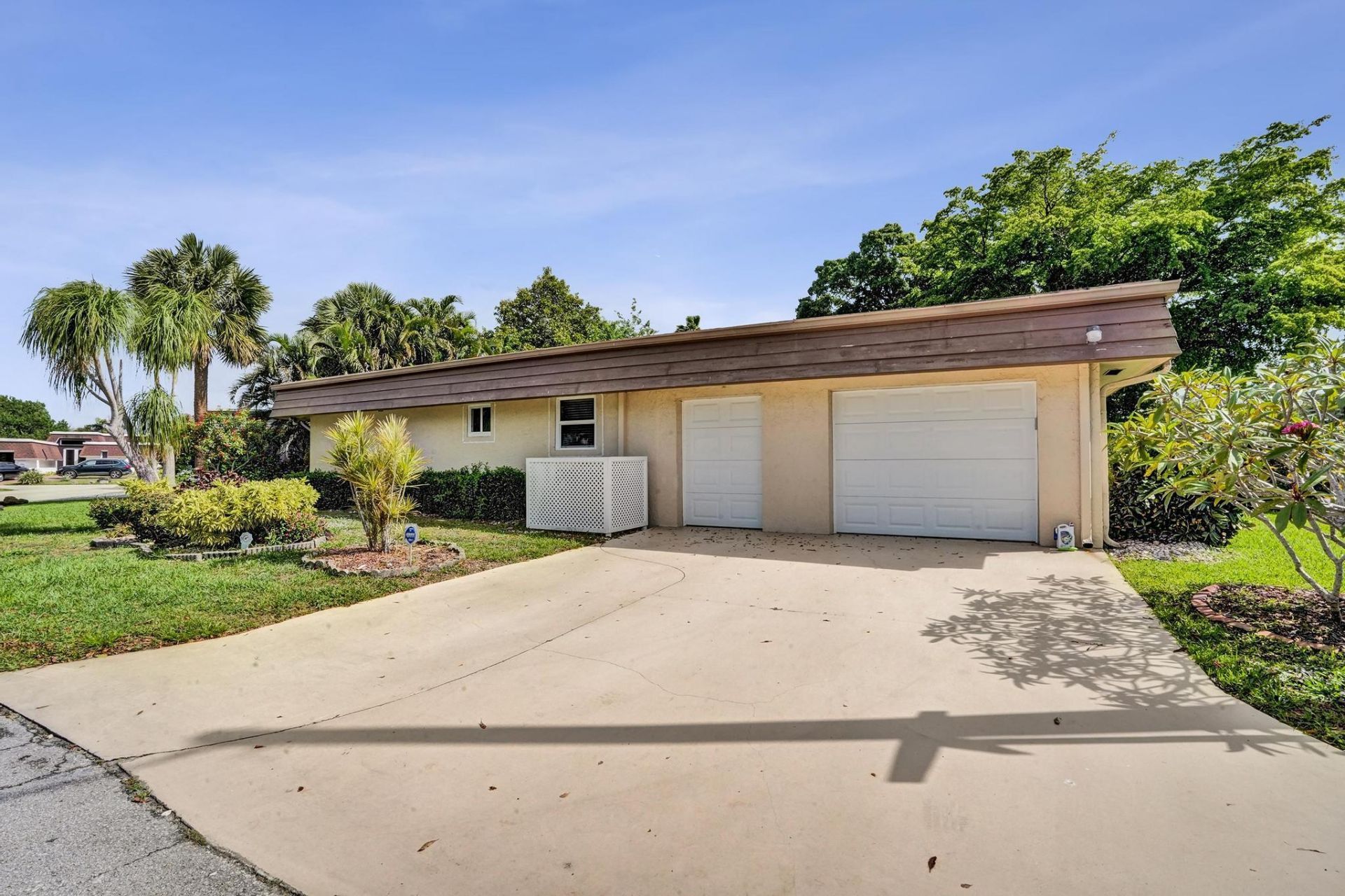 6207 Jacaranda Circle, Tamarac, FL 33319 Photo