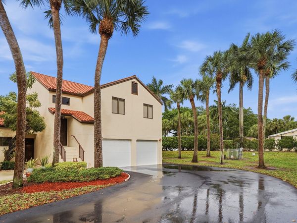 5 Via De Casas Sur, Unit 105, Boynton Beach, FL 33426