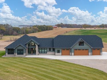 4051 Clearwater Trail, Lonsdale, MN 55046