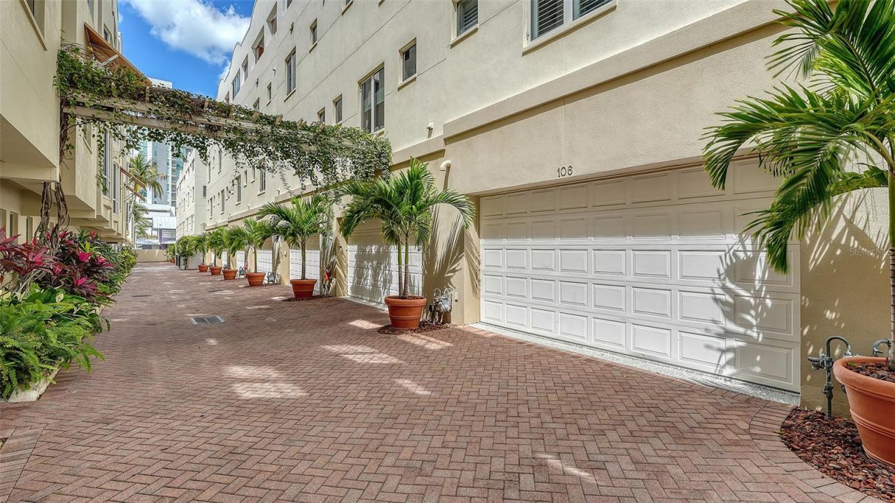 235 Cocoanut Avenue, Unit 106-B, Sarasota, FL 34236 Photo