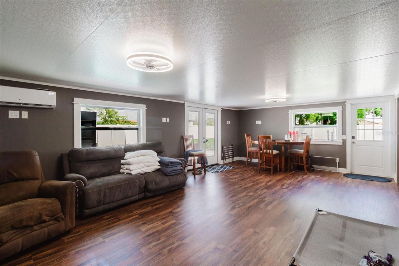 8105 Brower Drive, Bradenton, FL 34211 Photo