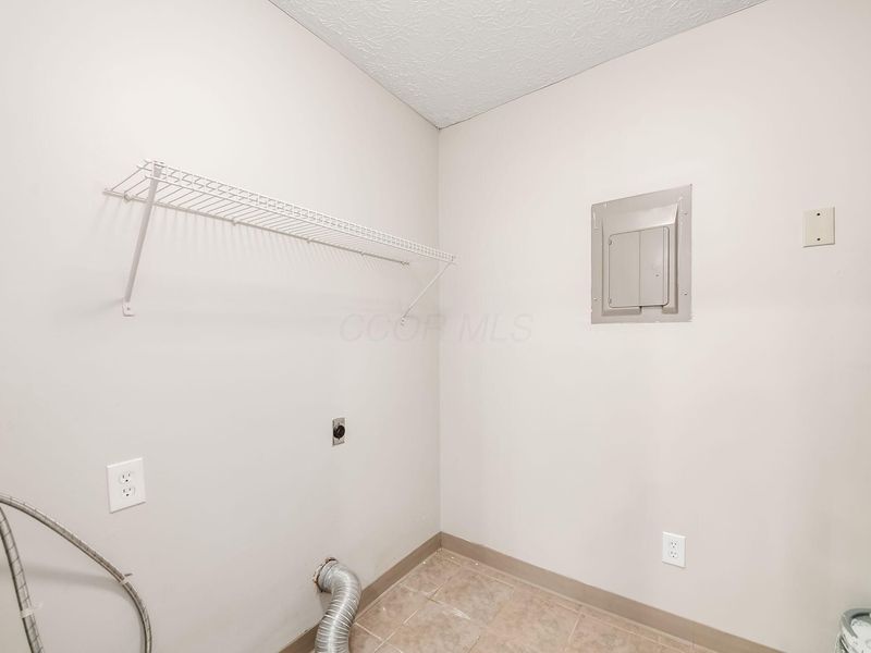 2727 Greystone Drive , Unit A, Columbus, OH 43220 Photo 23