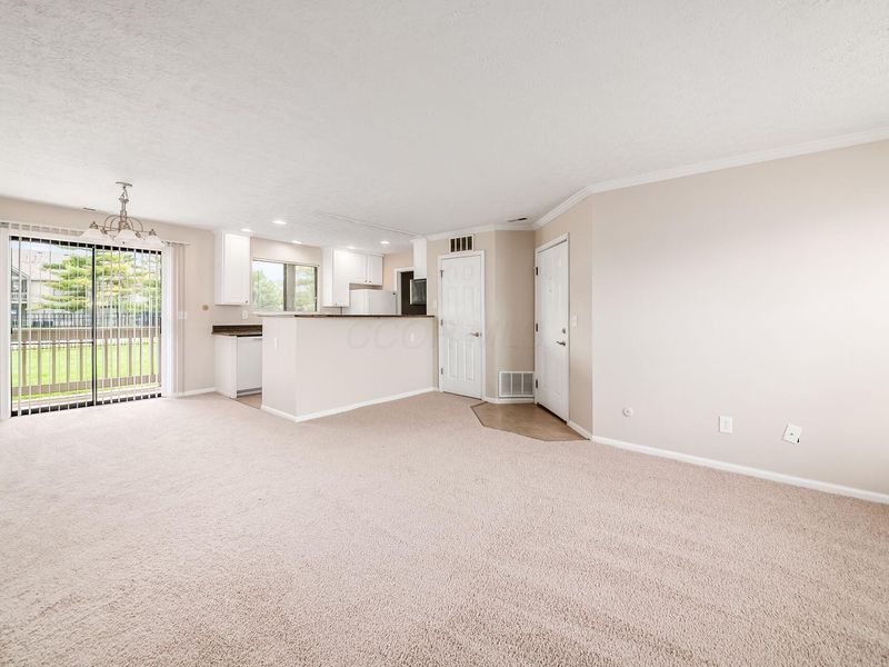 2727 Greystone Drive , Unit A, Columbus, OH 43220 Photo 3