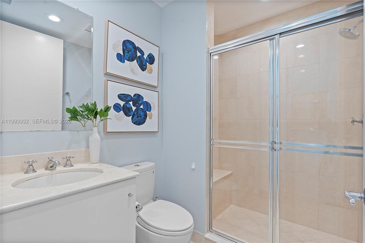 100 S Pointe Dr , Unit 506, Miami Beach, FL 33139 Photo