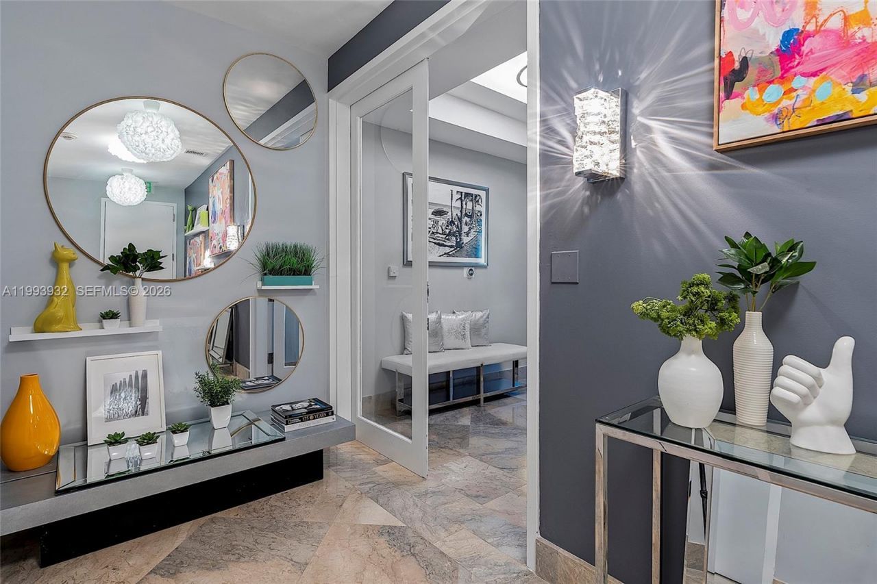 100 S Pointe Dr , Unit 506, Miami Beach, FL 33139 Photo